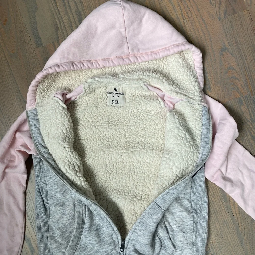 Abercrombie girl hoodie jacket size 15/16 y